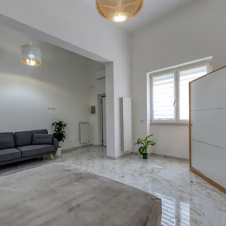 公寓 Bella House *